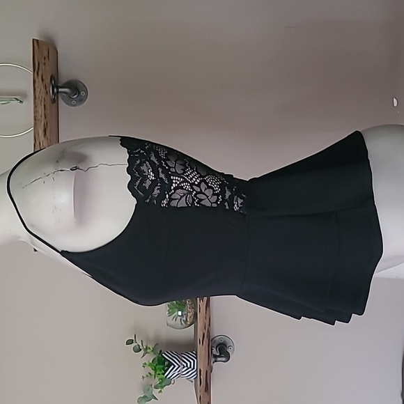 Lace Back Dressy Tank - Picture 3 of 7